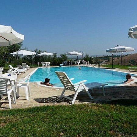 Agriturismo Il Portico Пенне Экстерьер фото